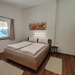 Anna & Anton Апартаменты *